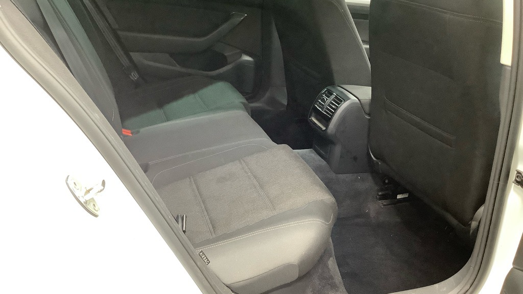 Used Volkswagen Passat 2015 for sale - 76379472: Photo 8