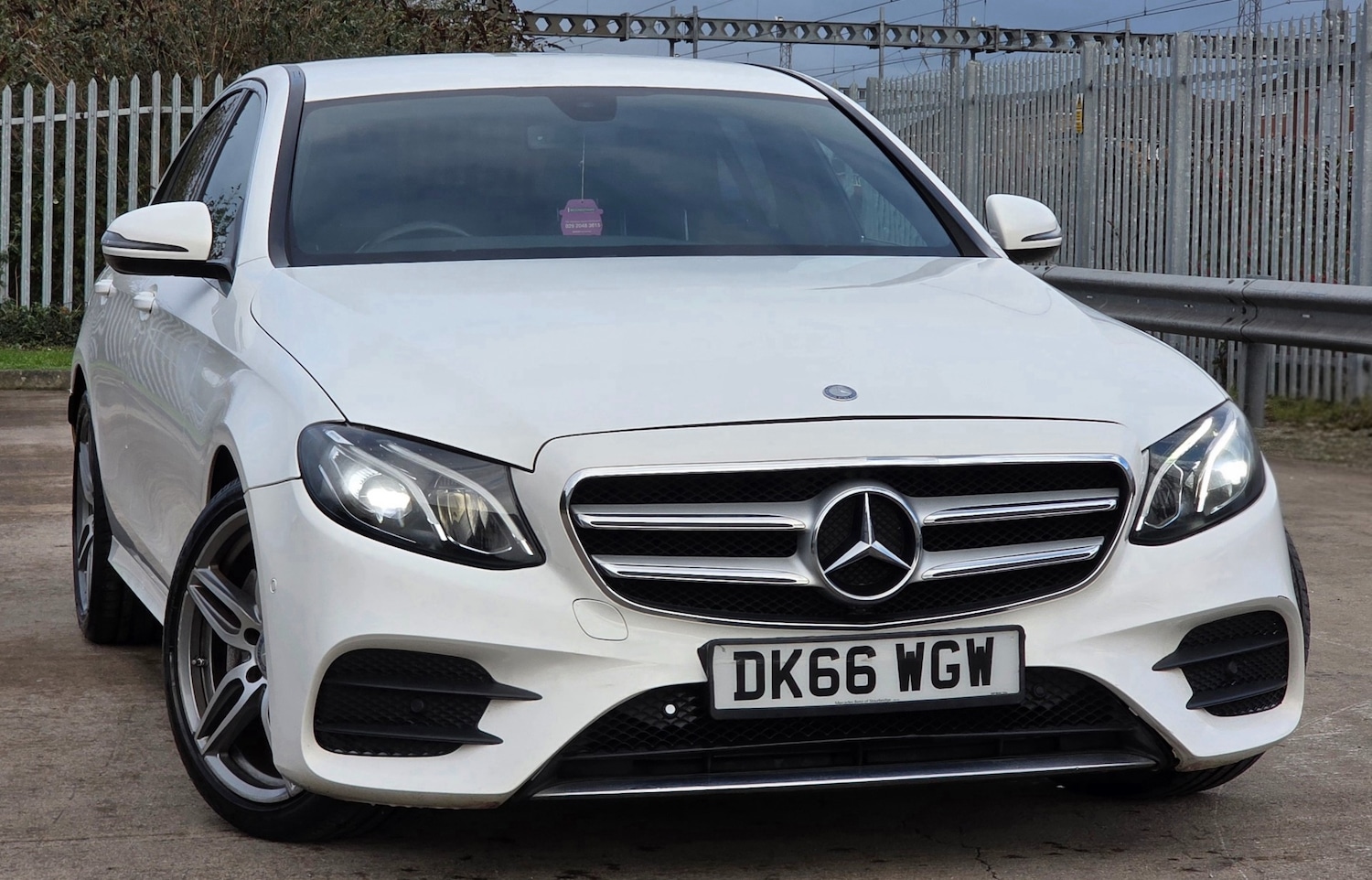 Used Mercedes-Benz E Class 2016 for sale - 76682430: Photo 1