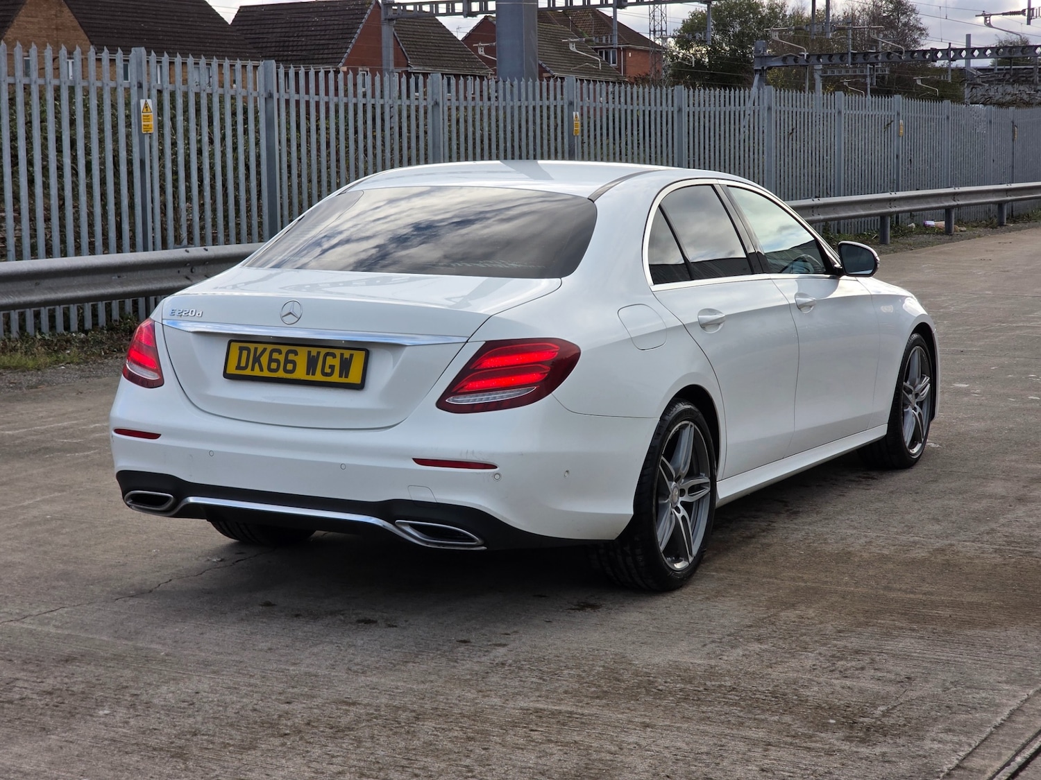 Used Mercedes-Benz E Class 2016 for sale - 76682430: Photo 11