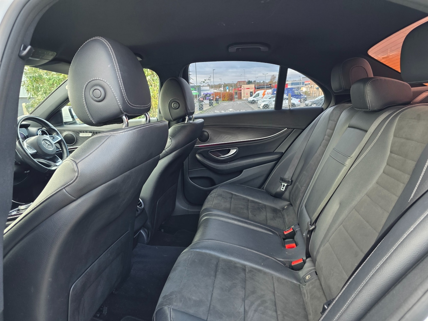 Used Mercedes-Benz E Class 2016 for sale - 76682430: Photo 15