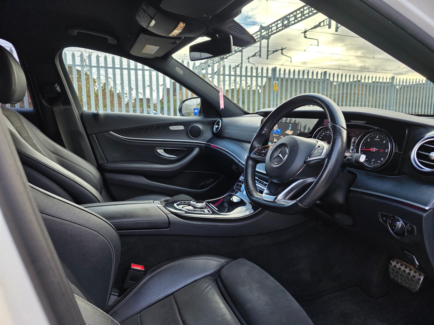 Used Mercedes-Benz E Class 2016 for sale - 76682430: Photo 16