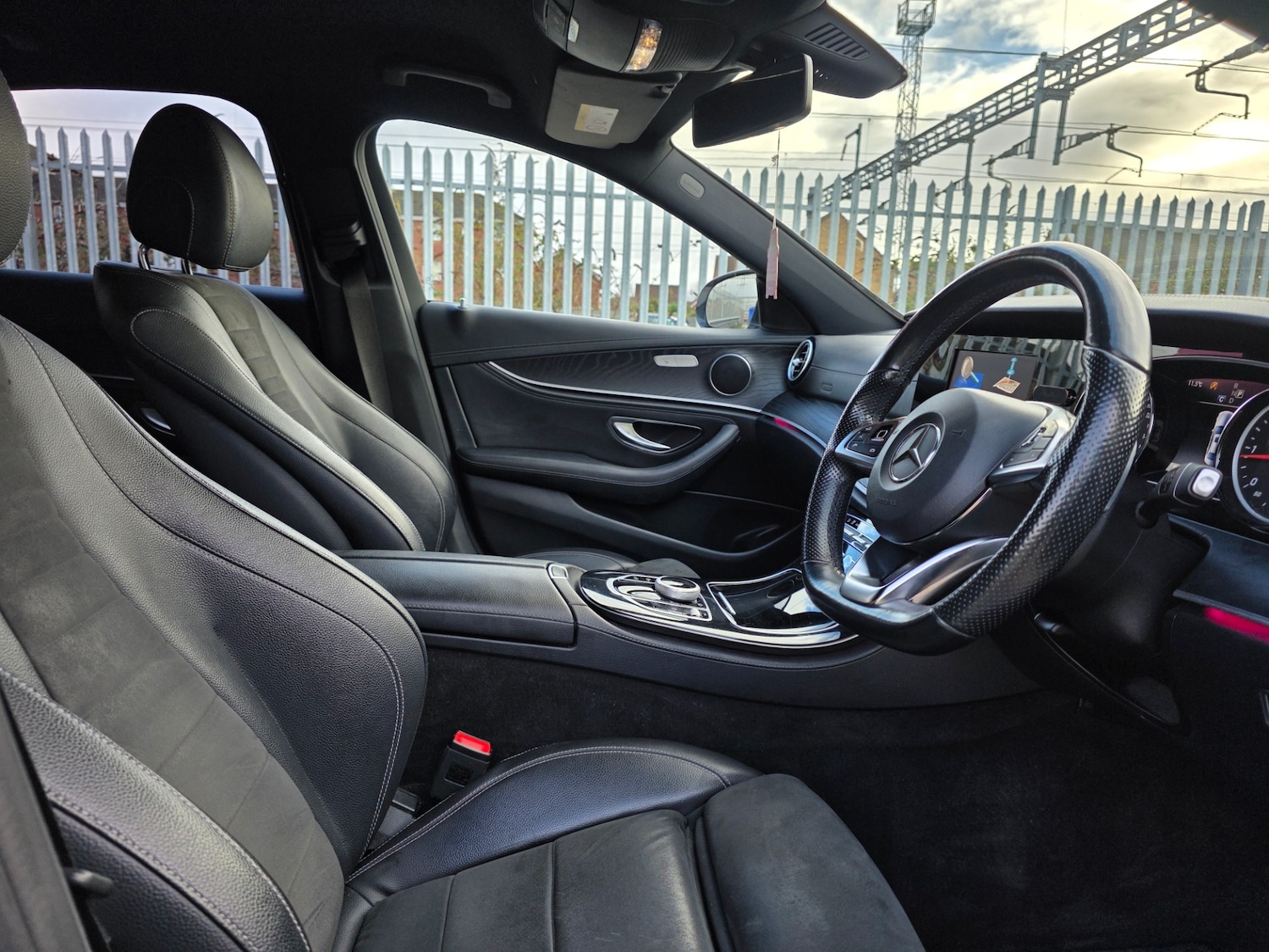 Used Mercedes-Benz E Class 2016 for sale - 76682430: Photo 17