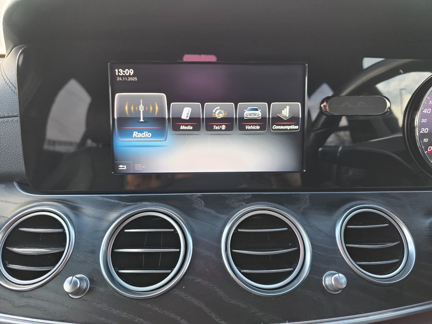 Used Mercedes-Benz E Class 2016 for sale - 76682430: Photo 22