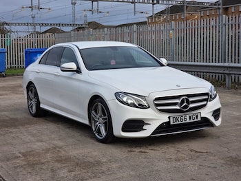 Used Mercedes-Benz E Class 2016 for sale - 76682430: Photo