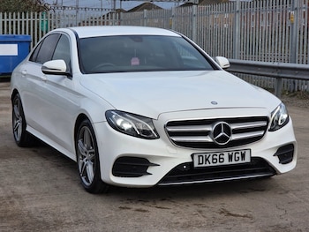 Used Mercedes-Benz E Class 2016 for sale - 76682430: Photo