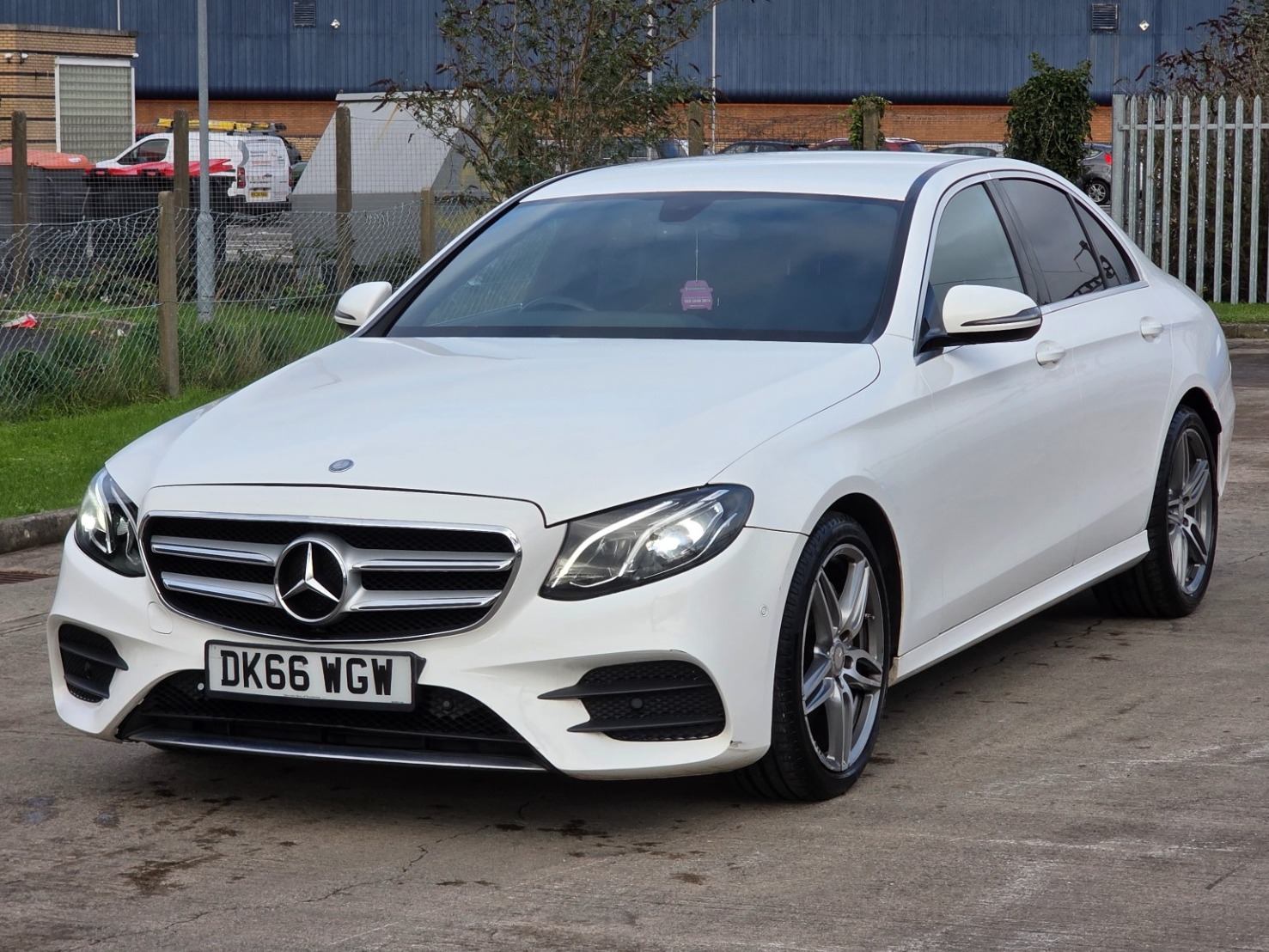 Used Mercedes-Benz E Class 2016 for sale - 76682430: Photo 6