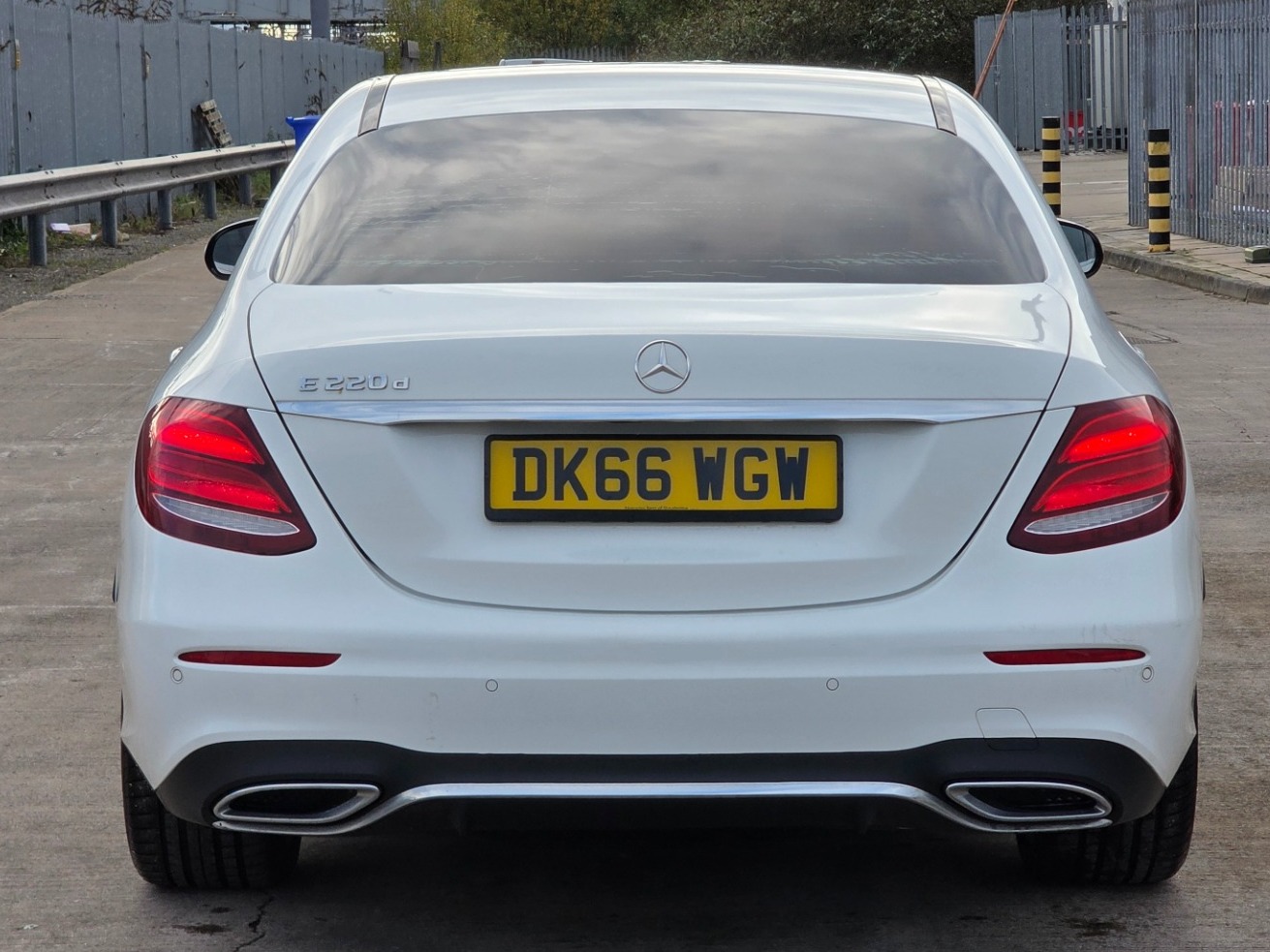 Used Mercedes-Benz E Class 2016 for sale - 76682430: Photo 9