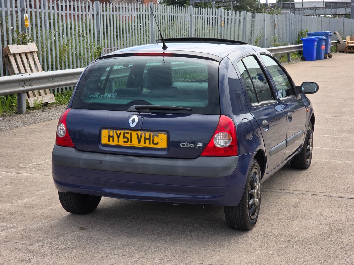 Renault Clio 2001 (51) - 1.2 16V Expression 5dr - Image 9