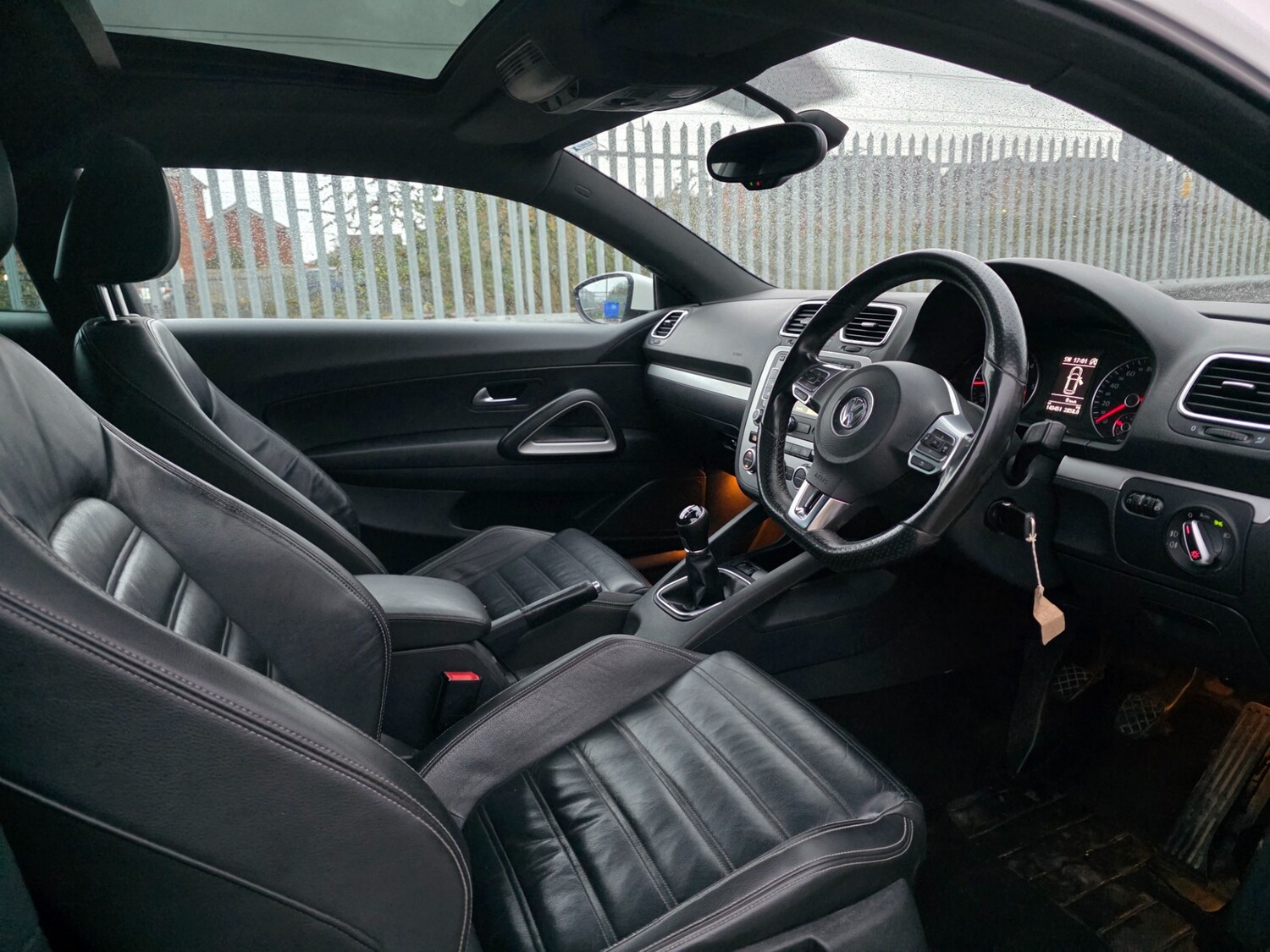 Used Volkswagen Scirocco 2013 for sale - 76544484: Photo 15