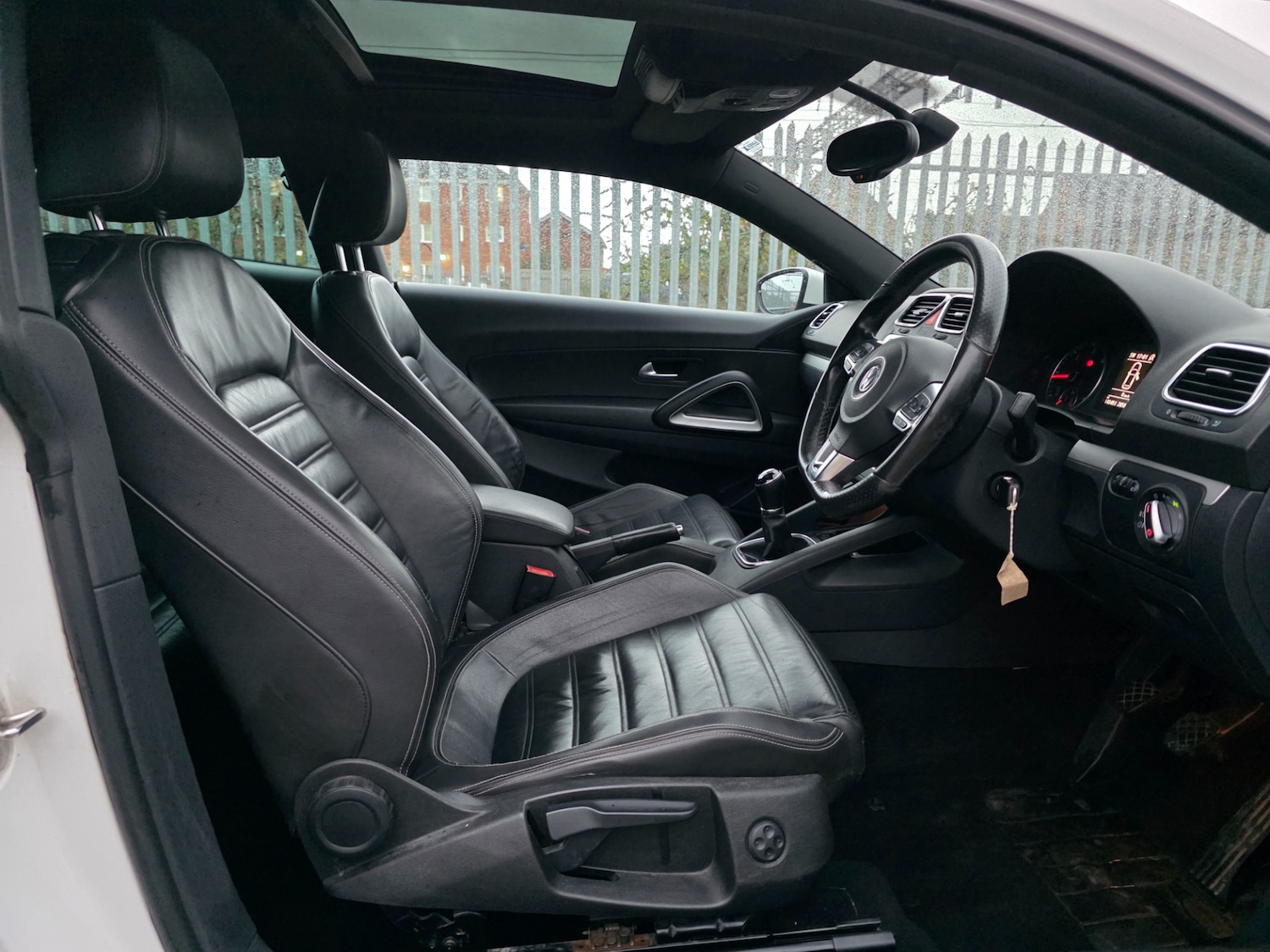 Used Volkswagen Scirocco 2013 for sale - 76544484: Photo 17