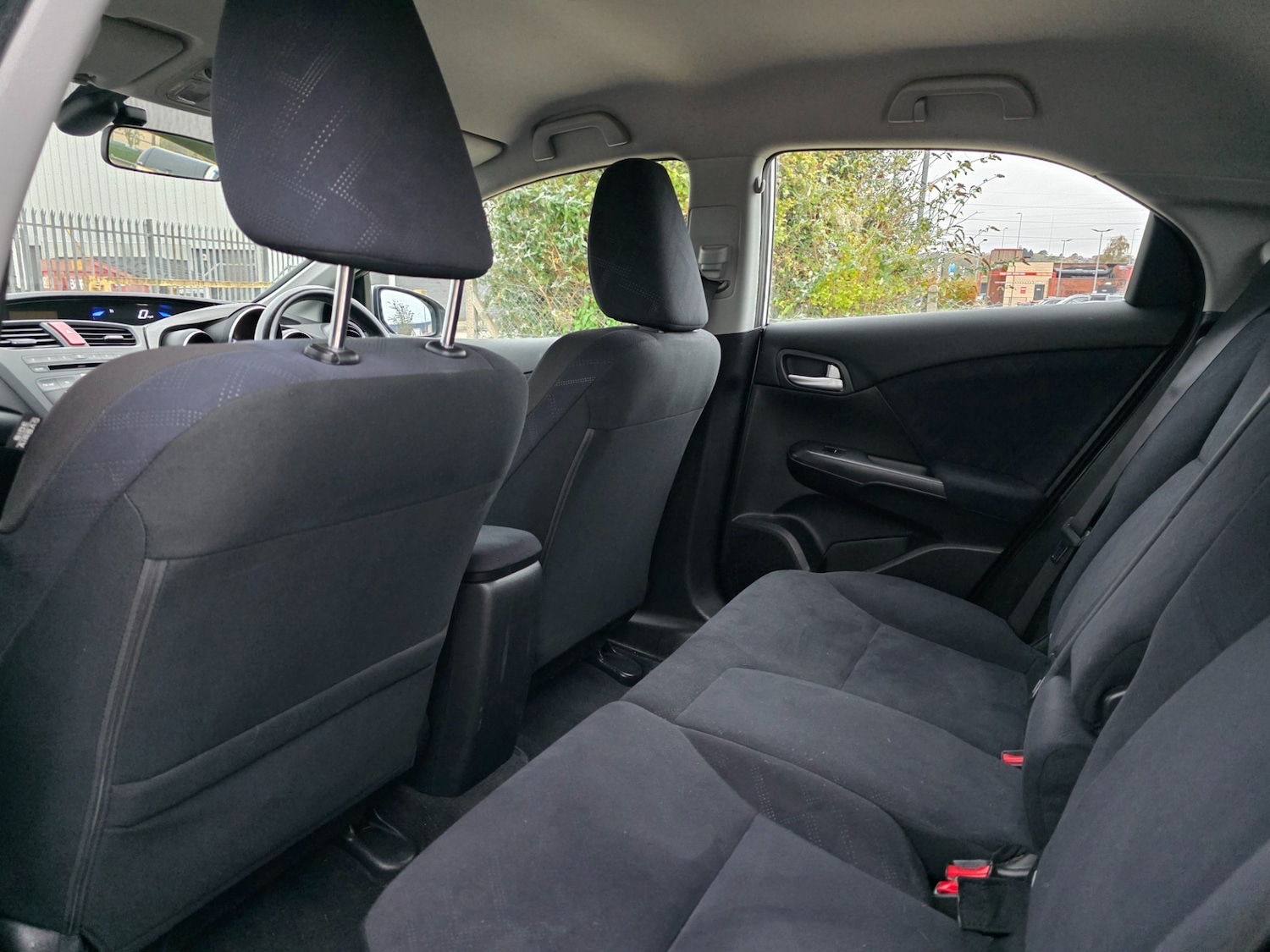 Used Honda Civic 2014 for sale - 76480546: Photo 17