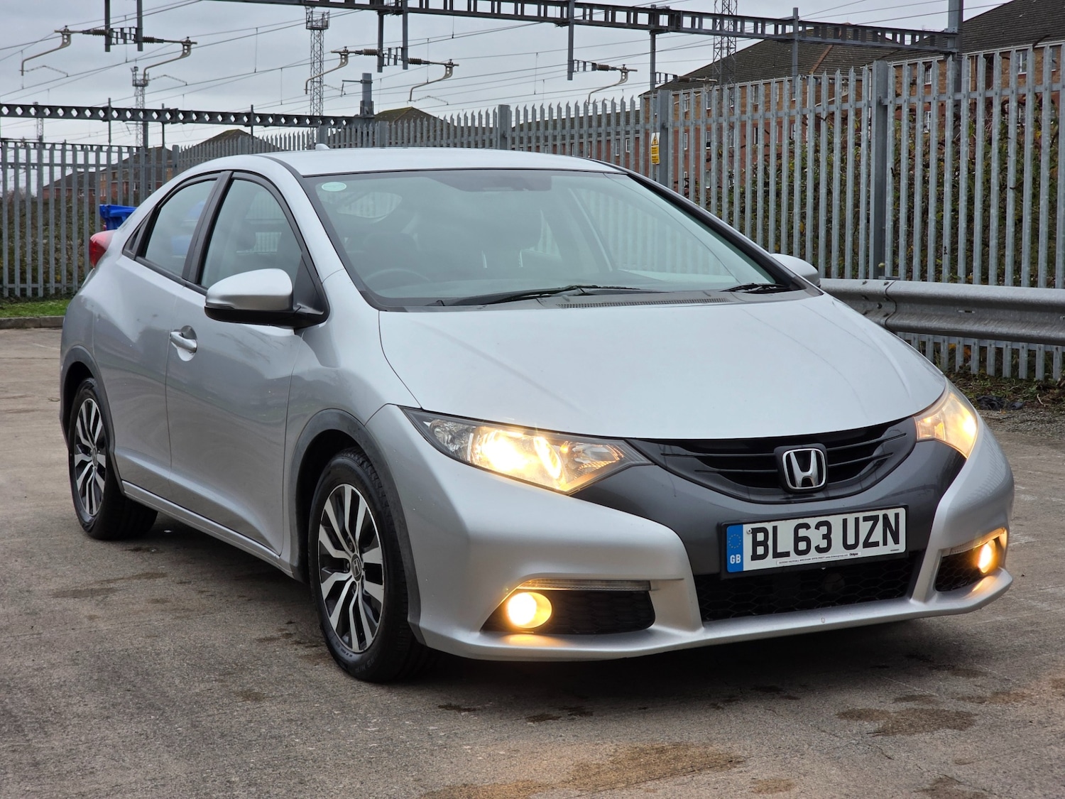 Used Honda Civic 2014 for sale - 76480546: Photo 2