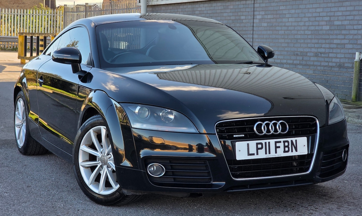 Used Audi TT 2011 for sale - 76641200: Photo 1