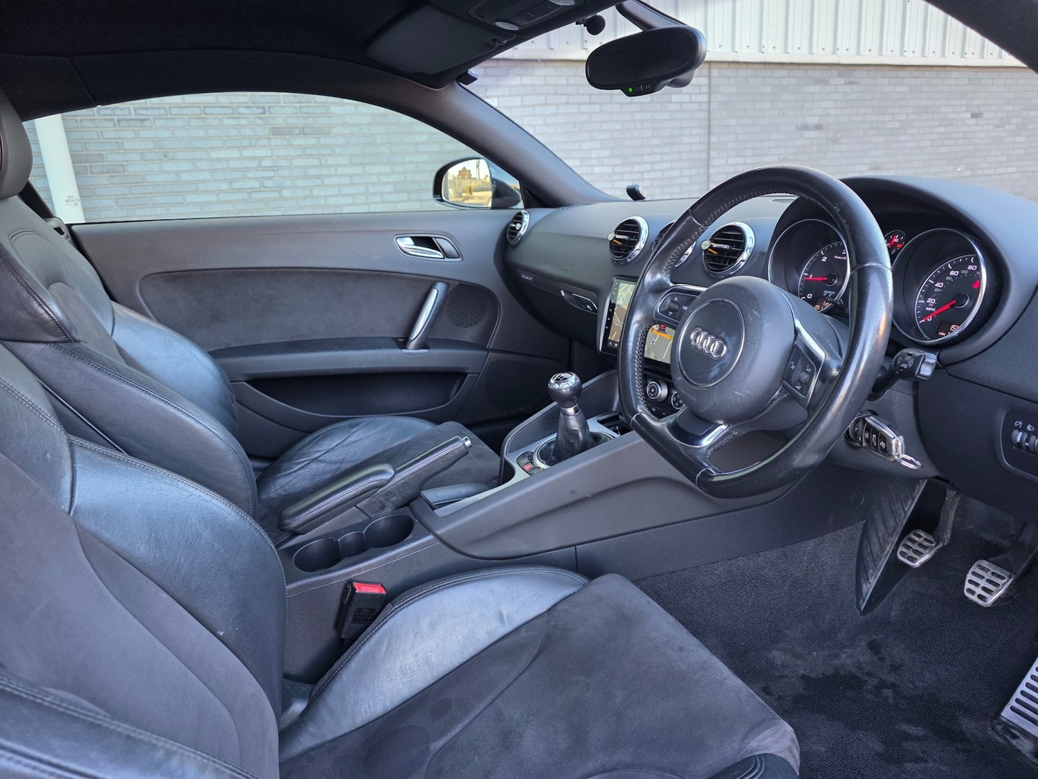 Used Audi TT 2011 for sale - 76641200: Photo 15