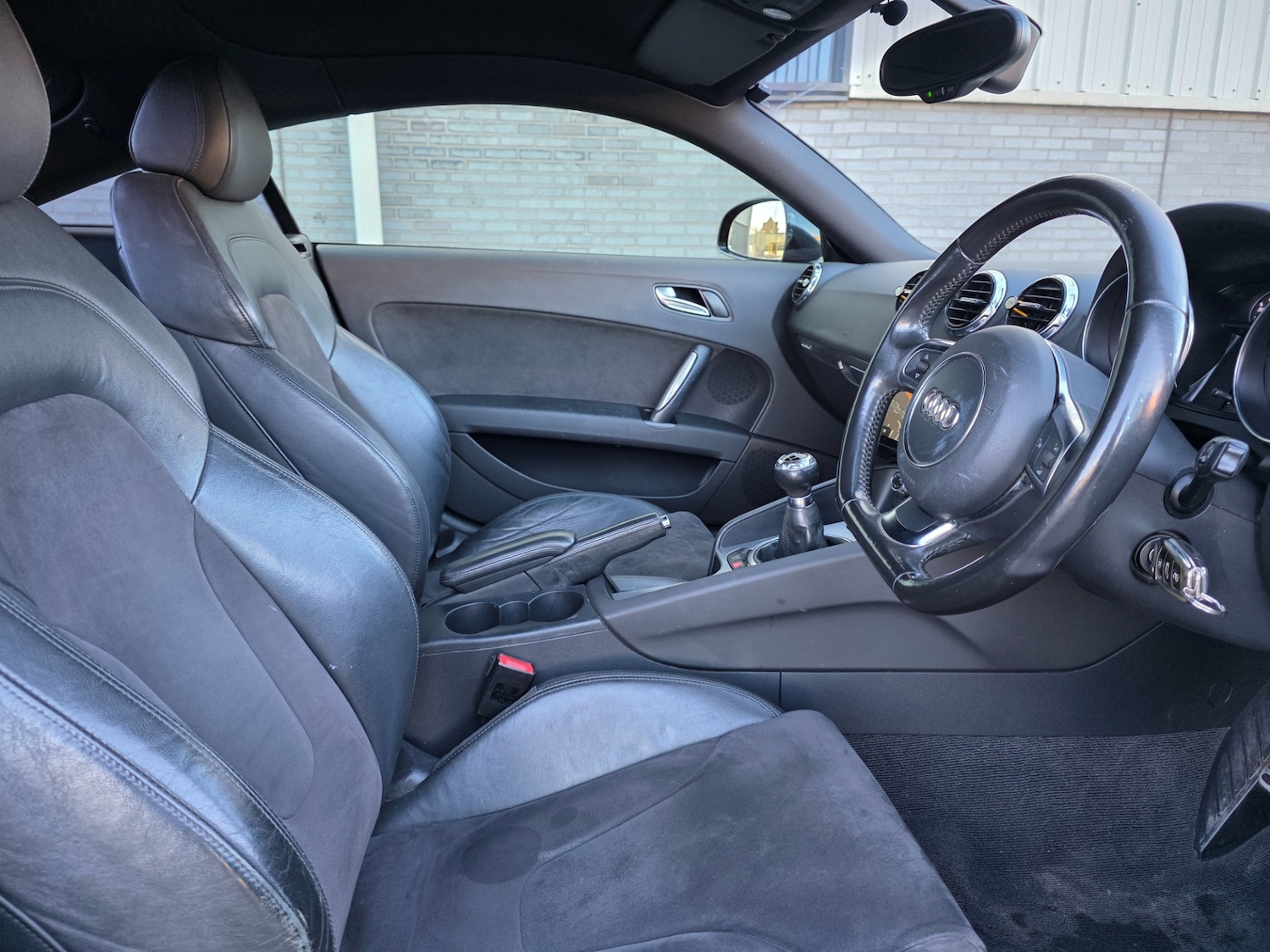 Used Audi TT 2011 for sale - 76641200: Photo 16