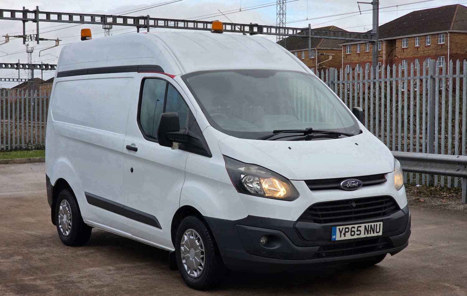 Used Ford Transit Custom 2015 for sale - 77118788: Photo 2