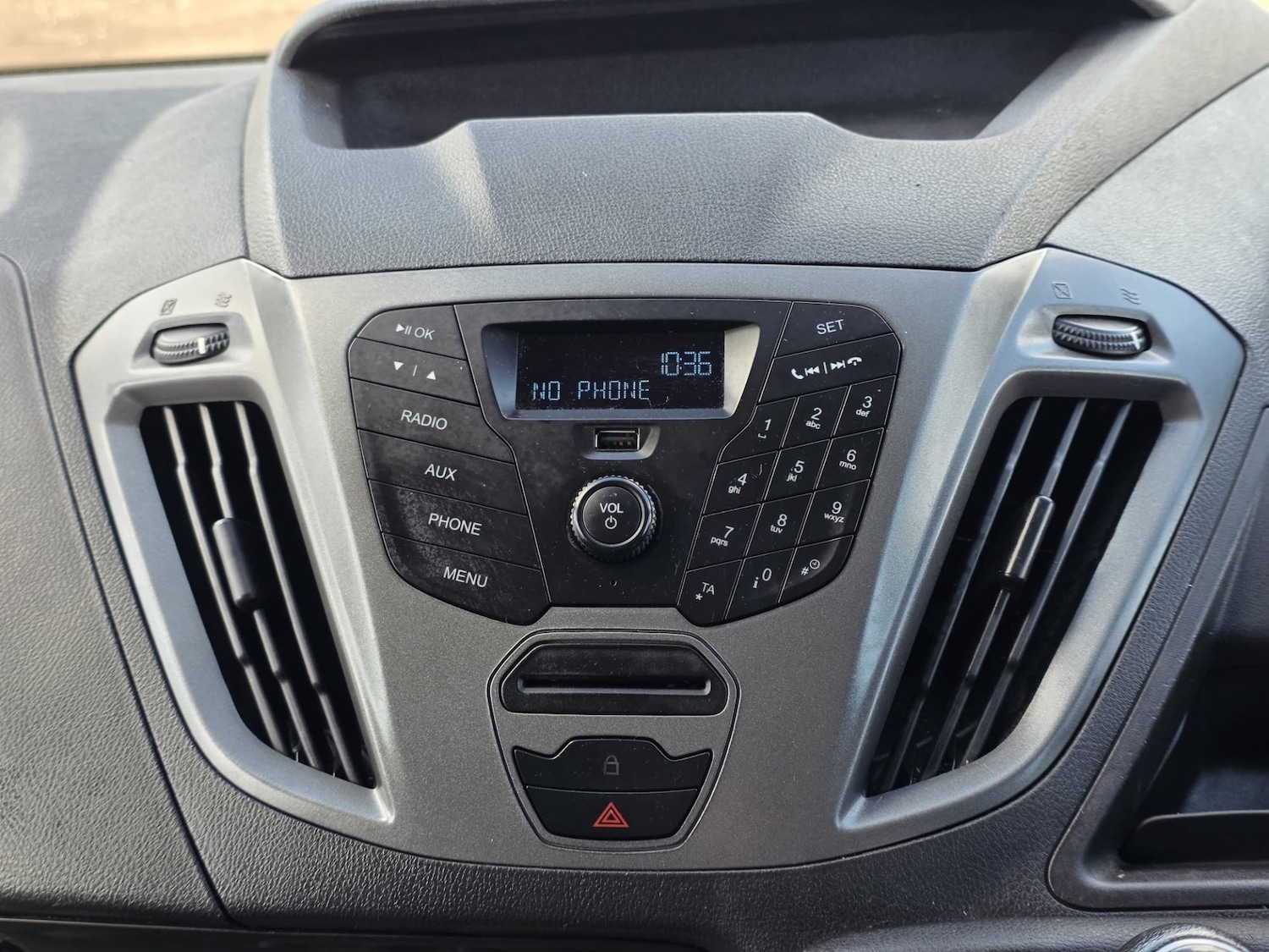 Used Ford Transit Custom 2017 for sale - 77891698: Photo 25