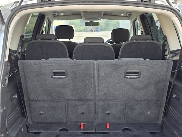Used Ford S-Max 2011 for sale - 75029476: Photo 14