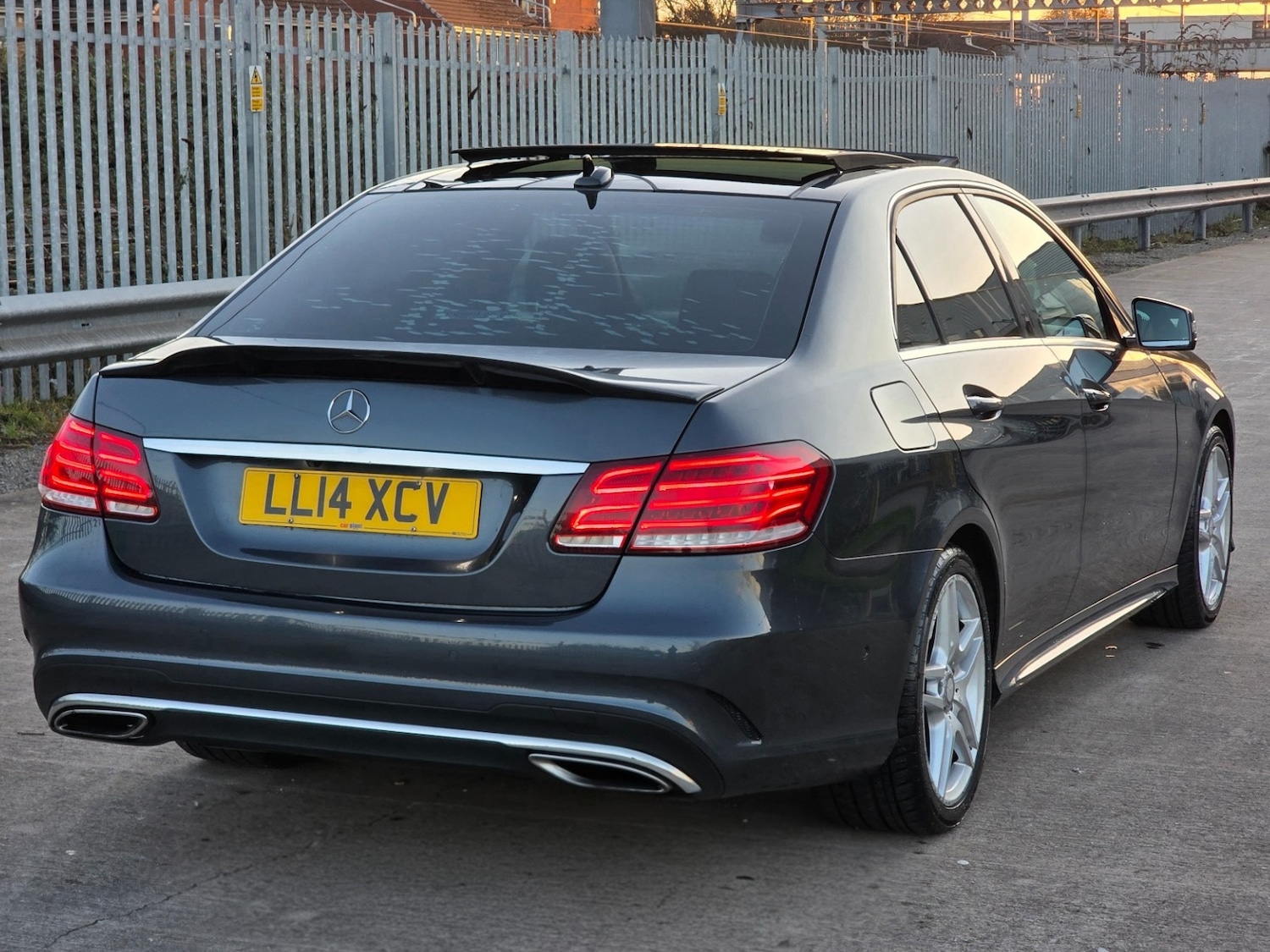 Used Mercedes-Benz E Class 2014 for sale - 77057131: Photo 11