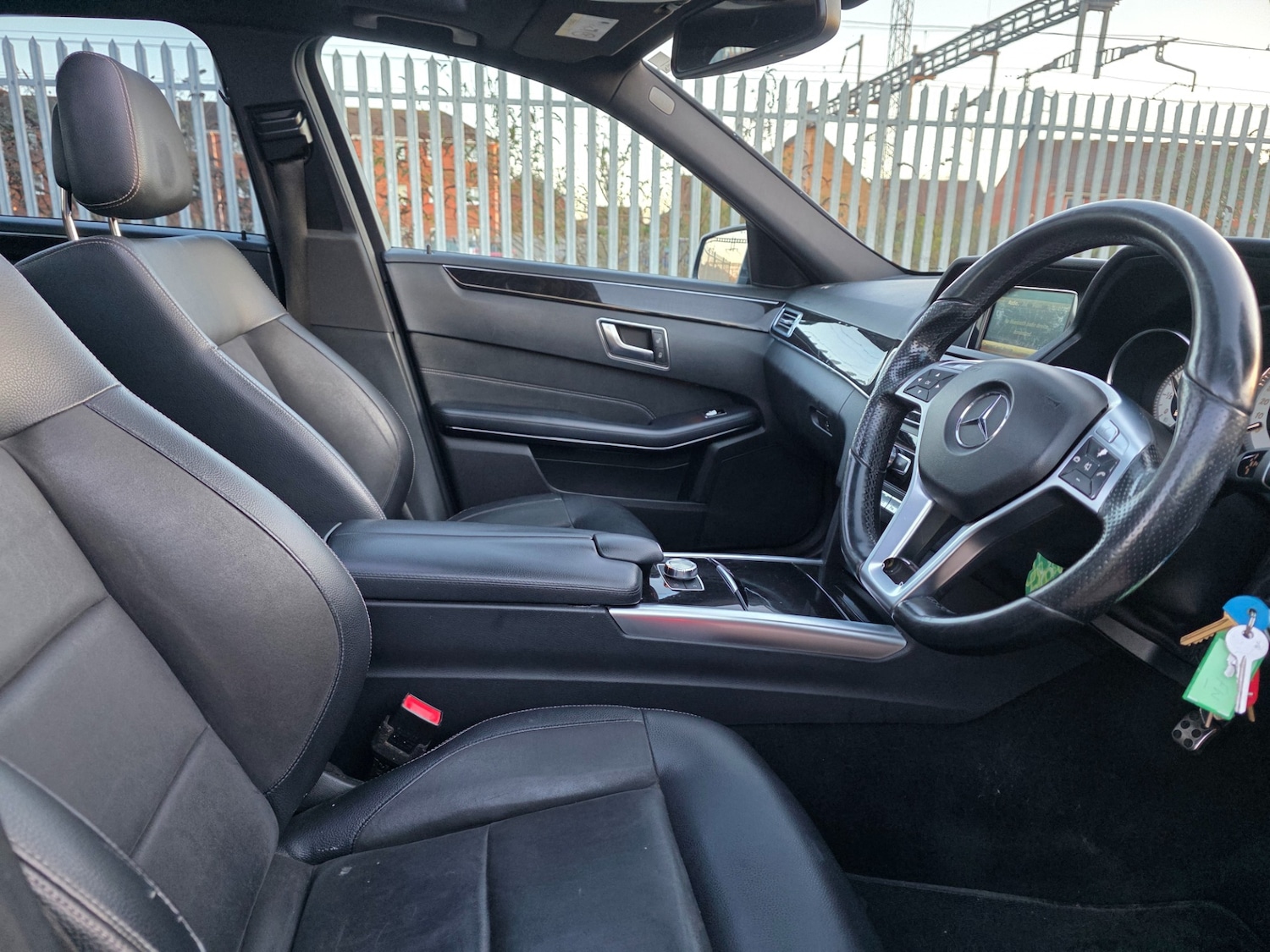 Used Mercedes-Benz E Class 2014 for sale - 77057131: Photo 17