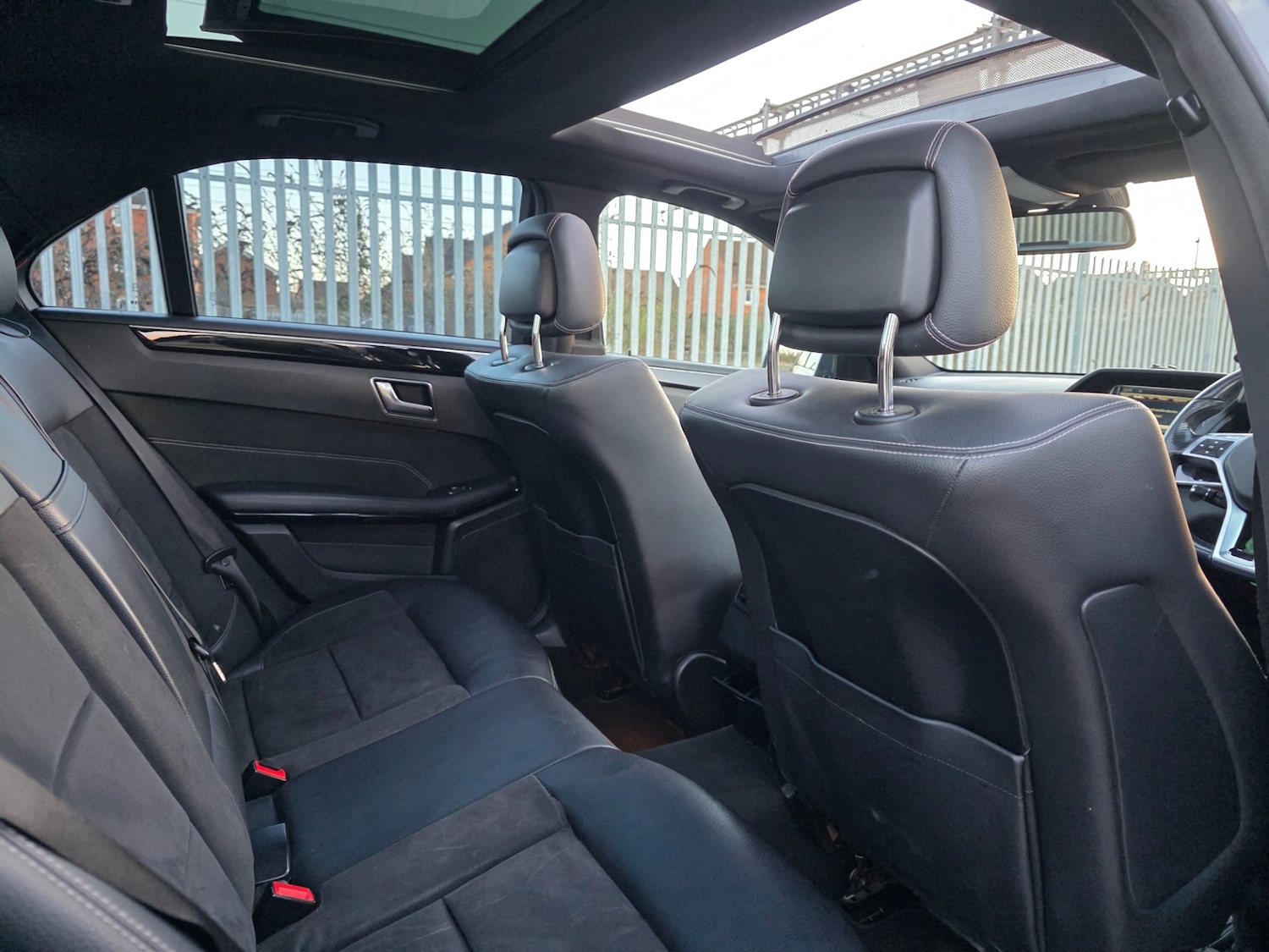 Used Mercedes-Benz E Class 2014 for sale - 77057131: Photo 18