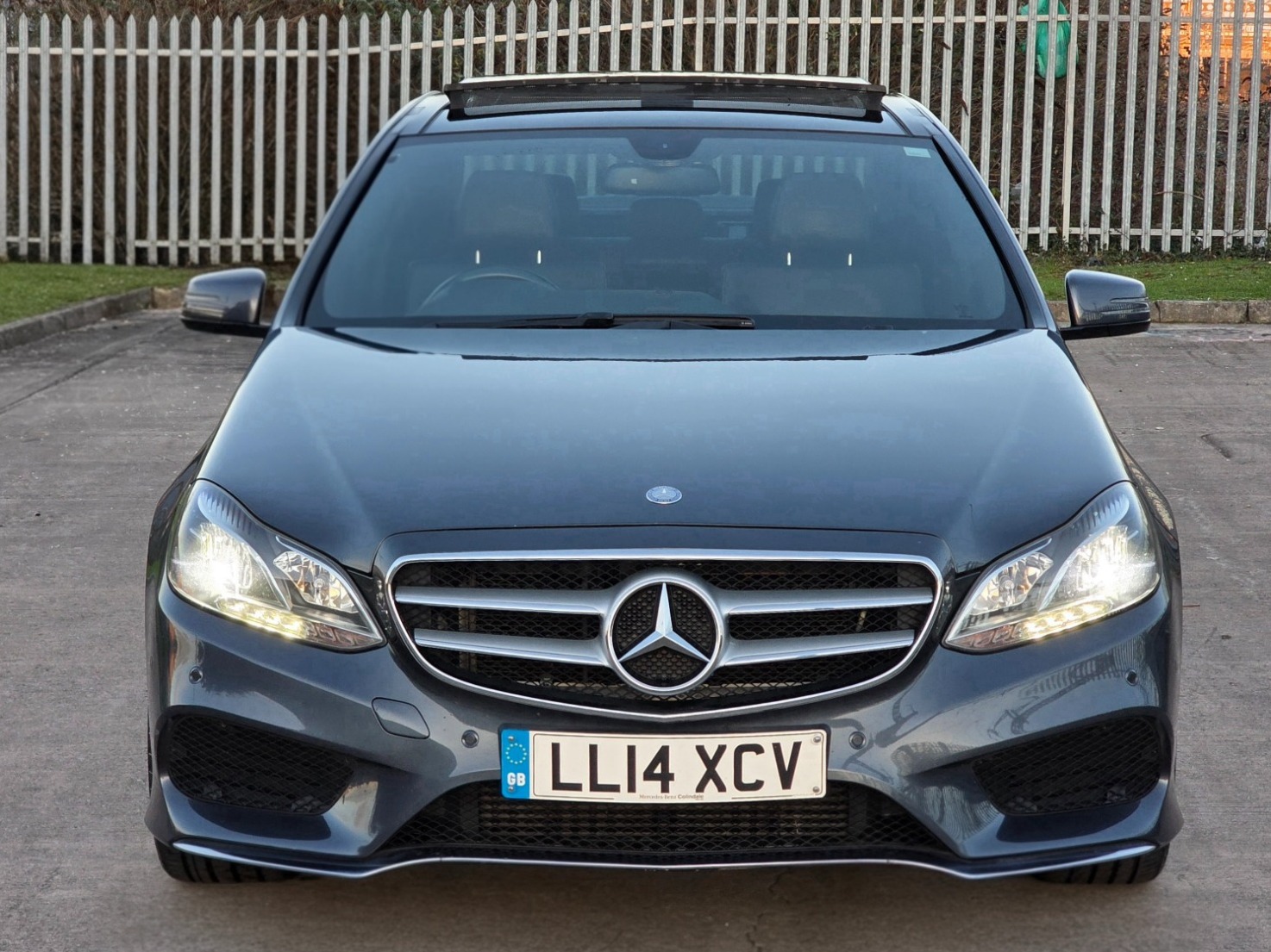 Used Mercedes-Benz E Class 2014 for sale - 77057131: Photo 4