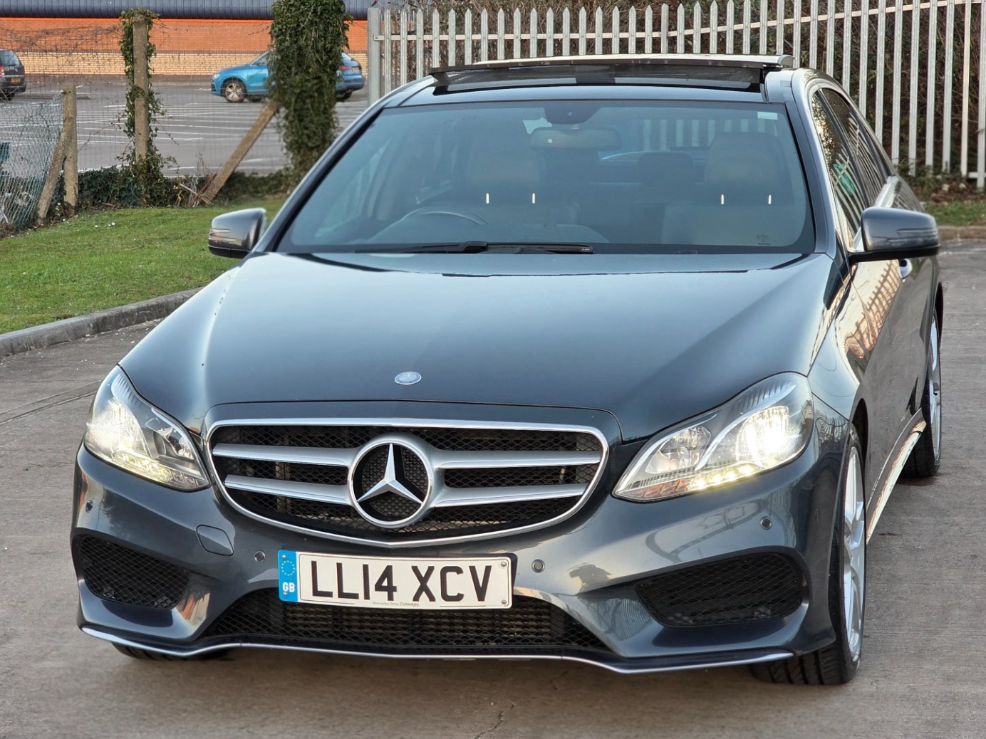 Used Mercedes-Benz E Class 2014 for sale - 77057131: Photo 5