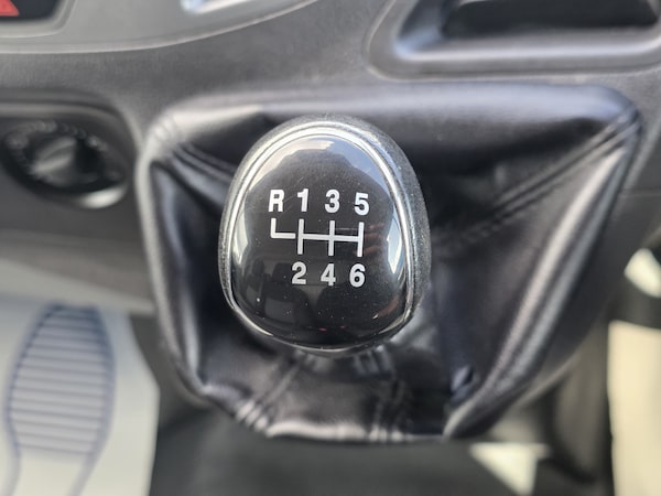 Used Ford Transit Custom 2015 for sale - 76178143: Photo 25