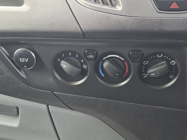 Used Ford Transit Custom 2015 for sale - 76178143: Photo 29