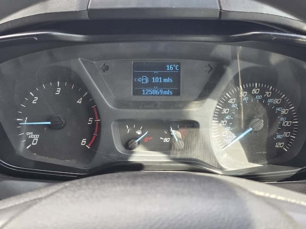 Used Ford Transit Custom 2015 for sale - 76178143: Photo 32