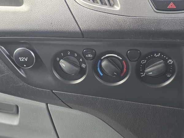 Used Ford Transit Custom 2015 for sale - 76178143: Photo 34