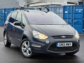 2015 (15) - 2.0 TDCi 140 Titanium 5dr