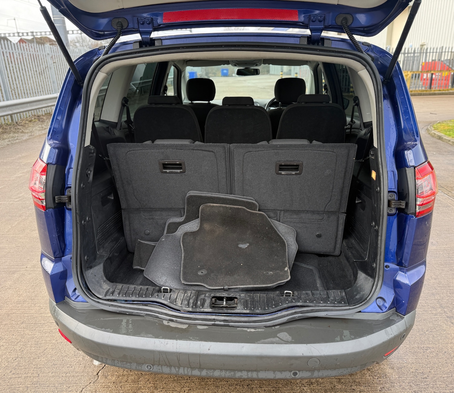 Used Ford S-Max 2014 for sale - 77490431: Photo 14