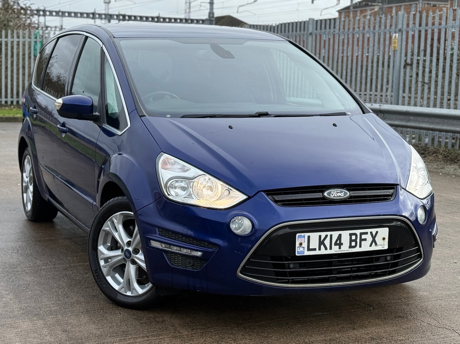 Used Ford S-Max 2014 for sale - 77490431: Photo 23