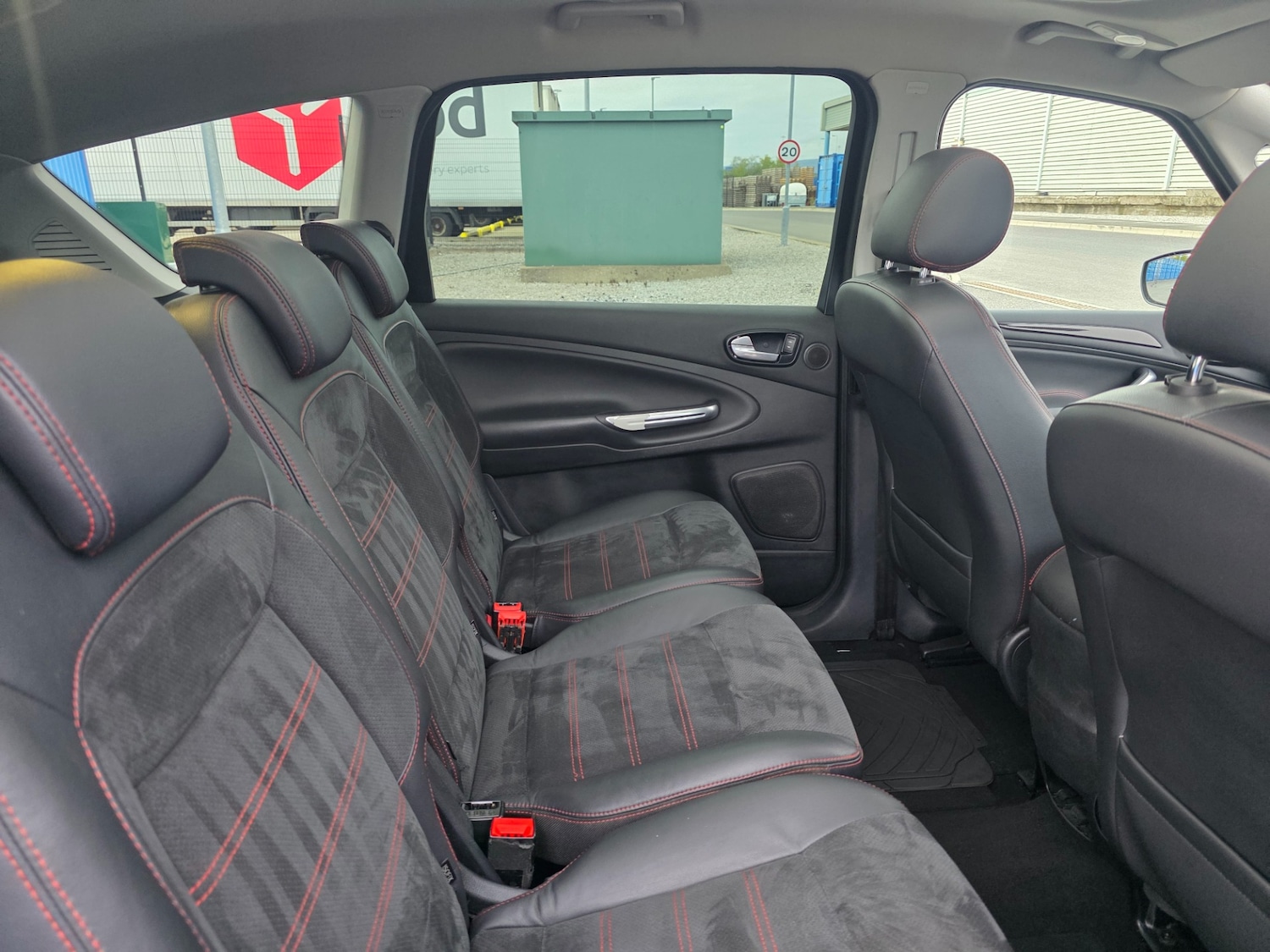 Used Ford S-Max 2011 for sale - 76896826: Photo 20