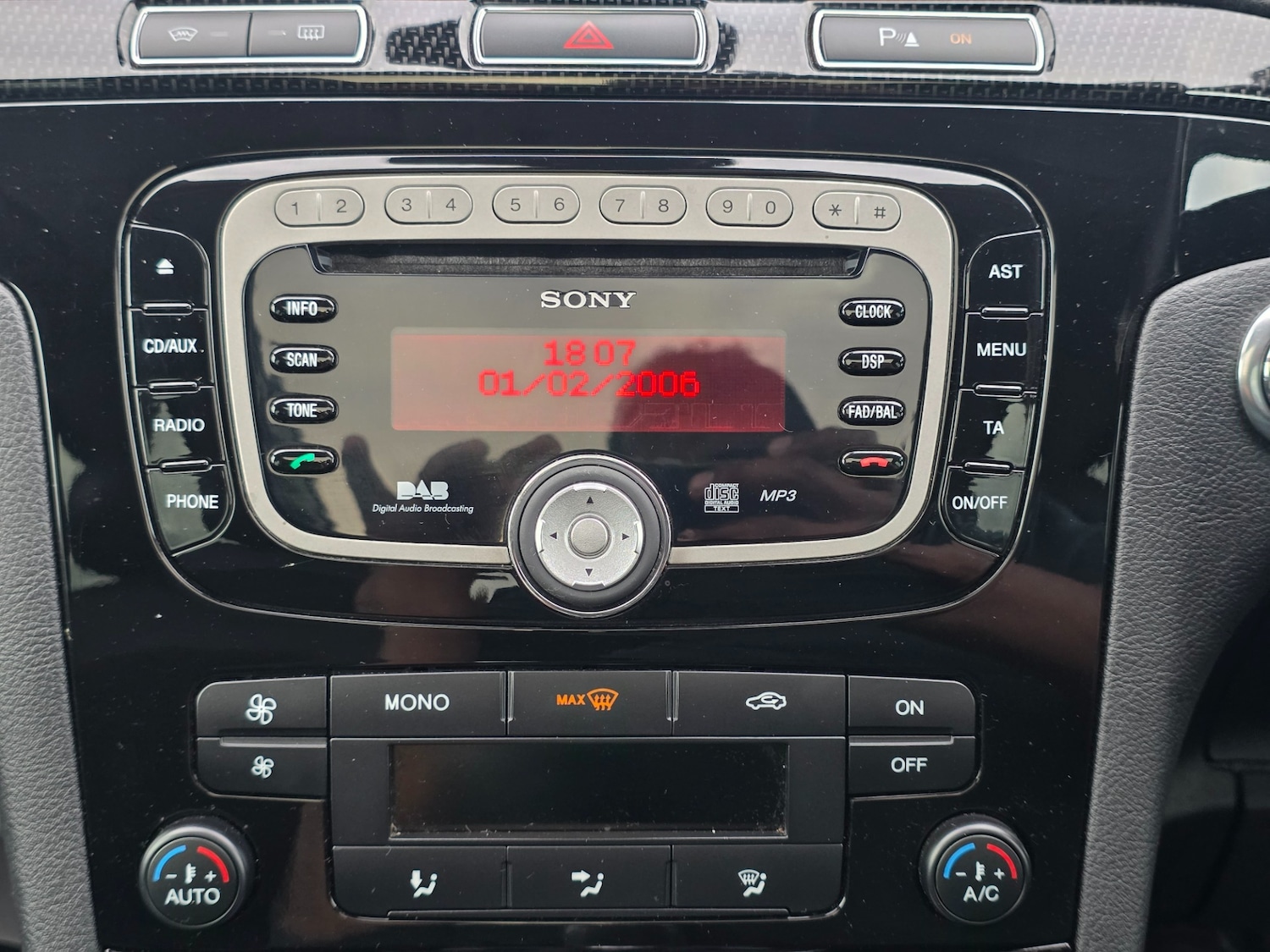 Used Ford S-Max 2011 for sale - 76896826: Photo 25