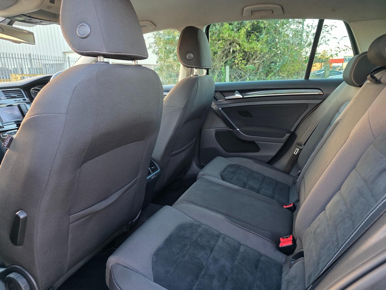 Used Volkswagen Golf 2013 for sale - 76653727: Photo 14