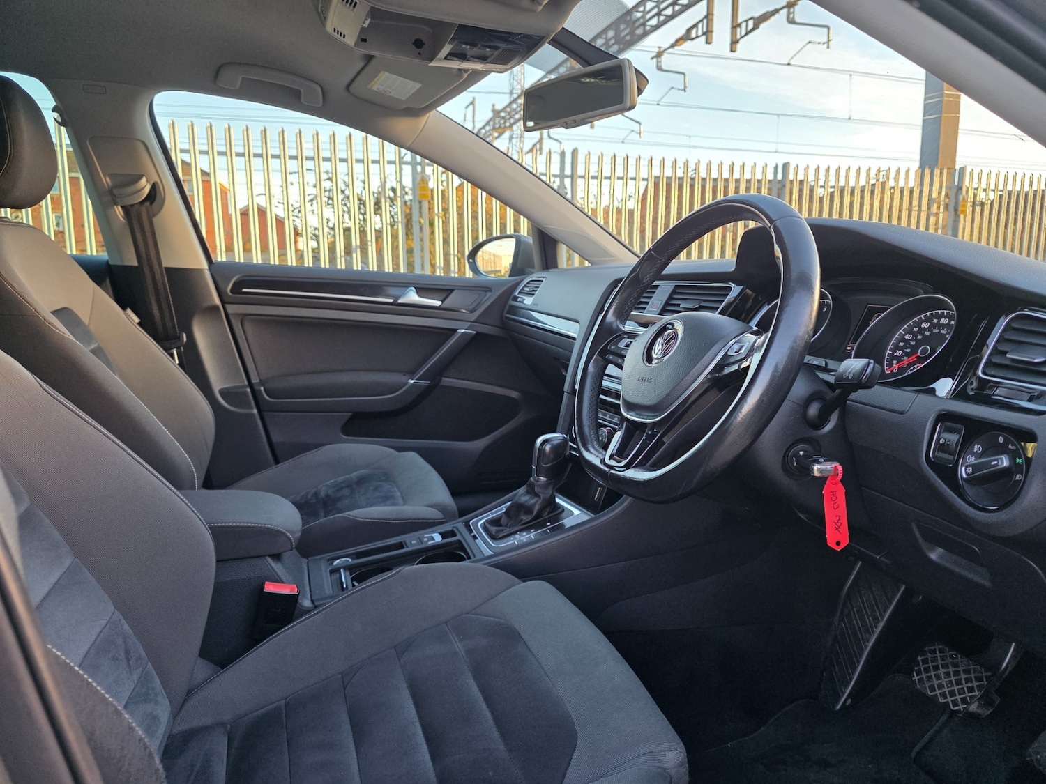 Used Volkswagen Golf 2013 for sale - 76653727: Photo 16