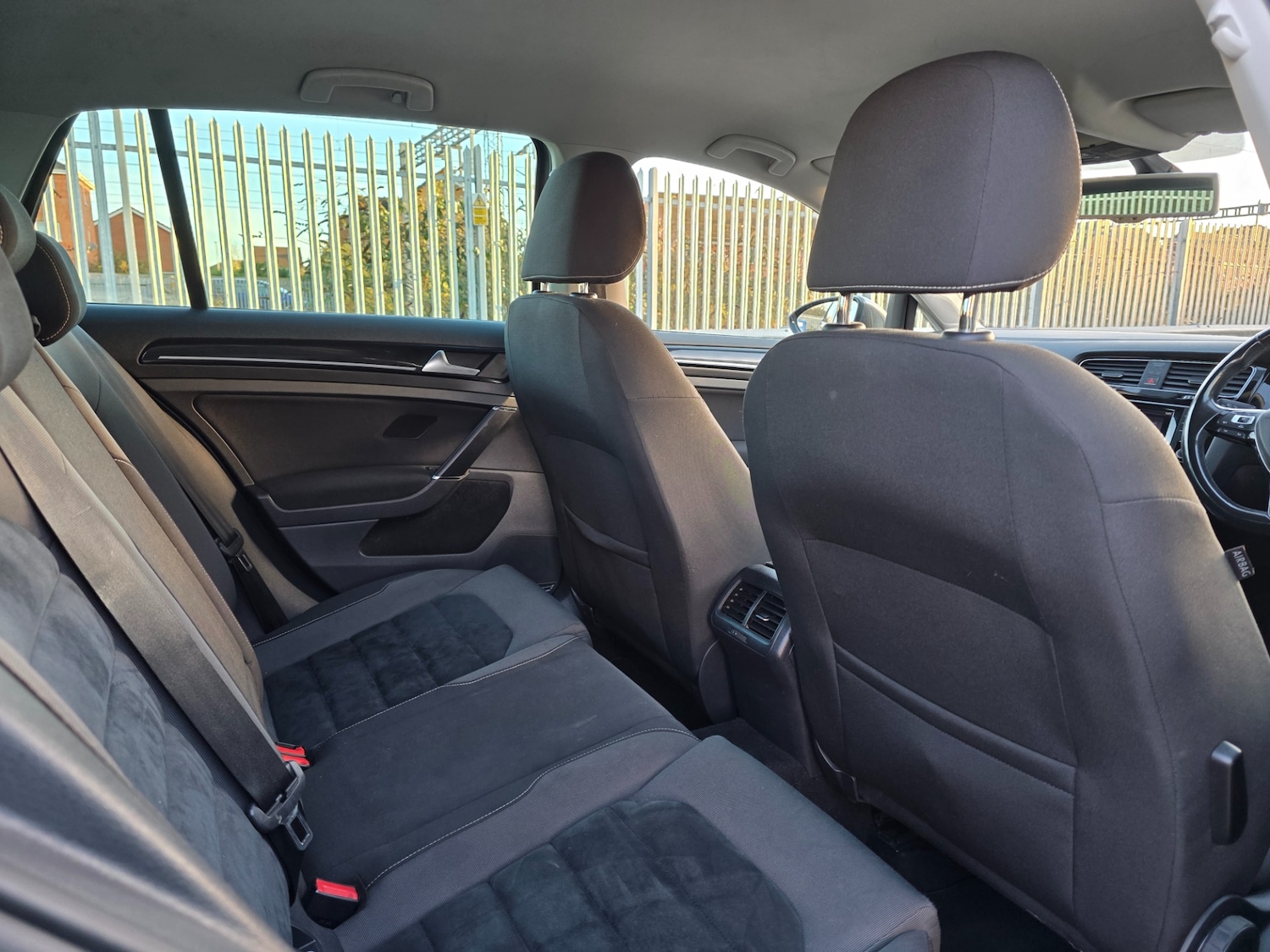 Used Volkswagen Golf 2013 for sale - 76653727: Photo 18