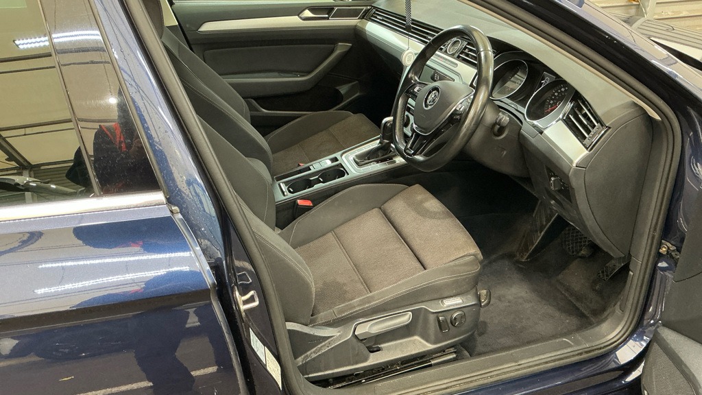 Used Volkswagen Passat 2017 for sale - 76379593: Photo 9