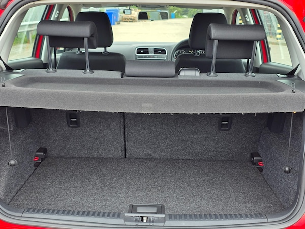 Used Volkswagen Polo 2011 for sale - 74330545: Photo 18