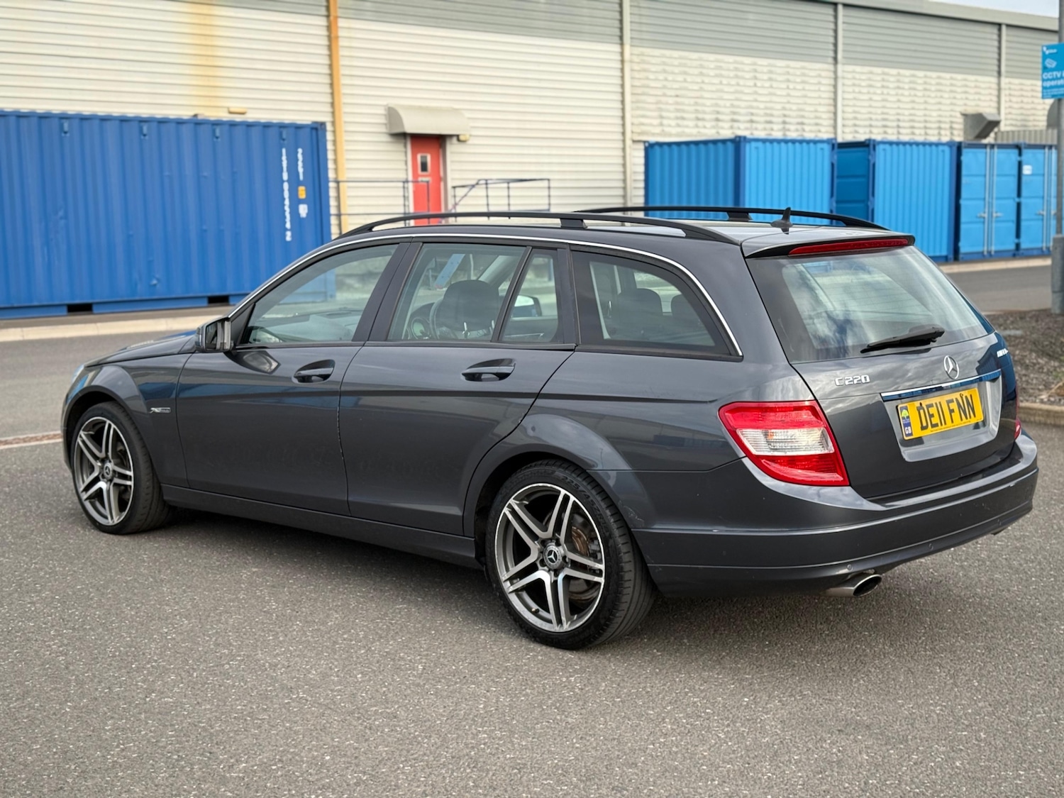 Used Mercedes-Benz C-Class 2011 for sale - 76117267: Photo 8