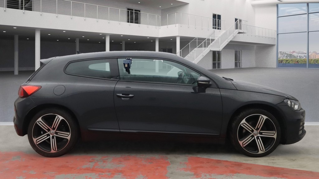 Used Volkswagen Scirocco 2015 for sale - 76379591: Photo 5