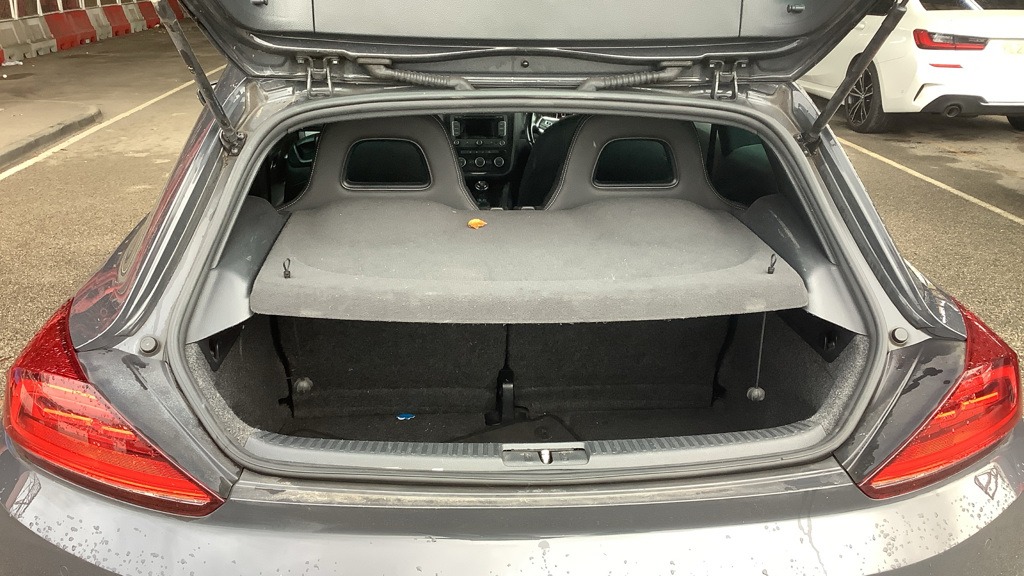 Used Volkswagen Scirocco 2015 for sale - 76379591: Photo 7