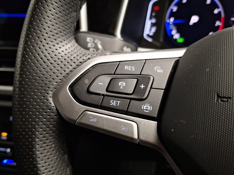 Used Volkswagen T-Roc 2025 for sale - 77889475: Photo 17