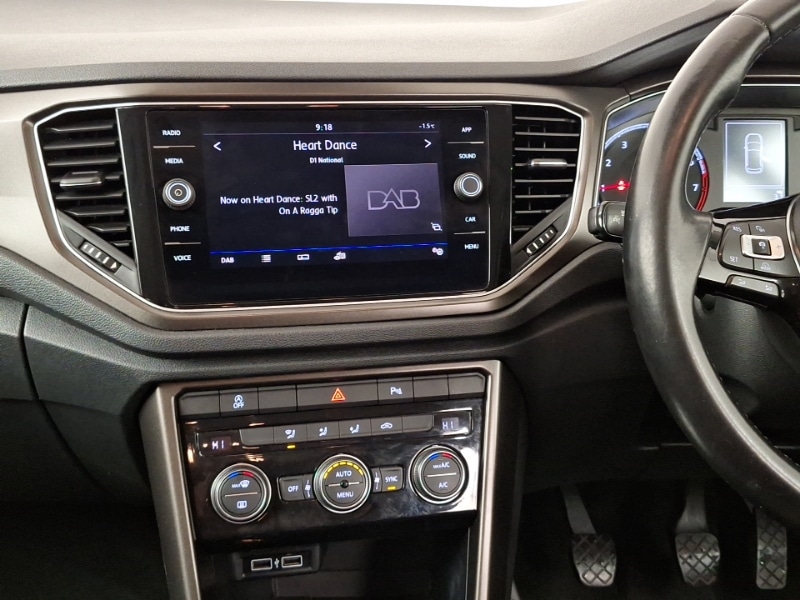 Used Volkswagen T-Roc 2018 for sale - 76639123: Photo 10