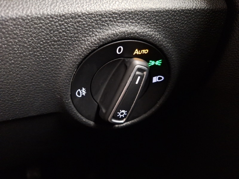 Used Volkswagen T-Roc 2018 for sale - 76639123: Photo 19