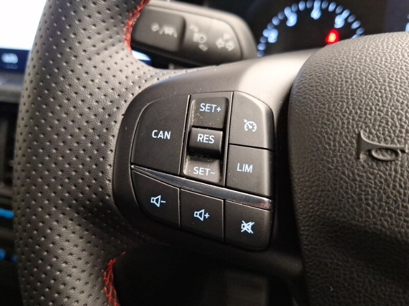 Used Ford Focus 2023 for sale - 78013477: Photo 17