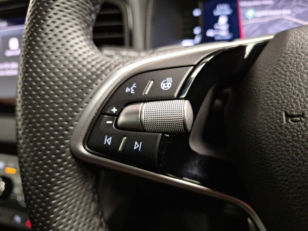 Used Skoda Karoq 2024 for sale - 76053987: Photo 17