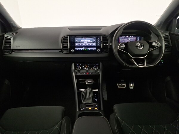 Used Skoda Karoq 2024 for sale - 76053987: Photo 2